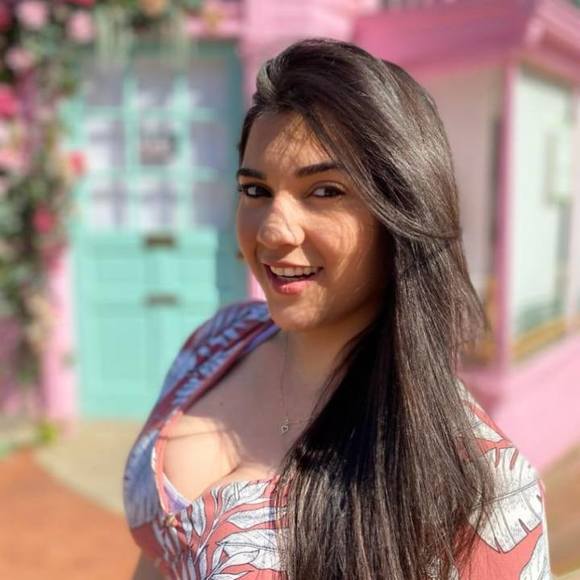 Meet your Posher, Mariane - Picture 1 of 1